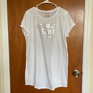 Victoria’s Secret sleep tee xs/s